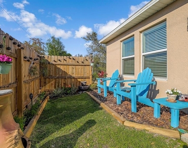 1091 Cazenovia Street - Photo Thumbnail 23