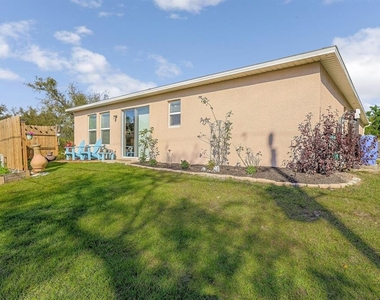 1091 Cazenovia Street - Photo Thumbnail 24