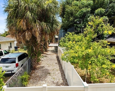 2106 E 17th Avenue - Photo Thumbnail 42