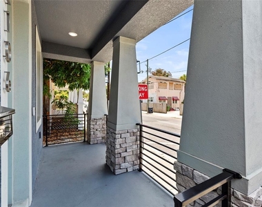 2106 E 17th Avenue - Photo Thumbnail 8