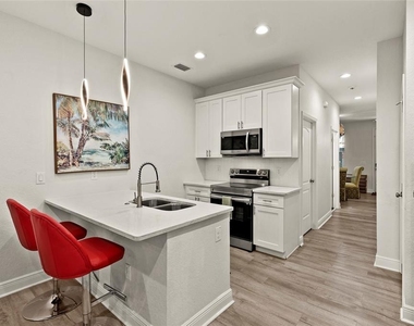 2106 E 17th Avenue - Photo Thumbnail 19