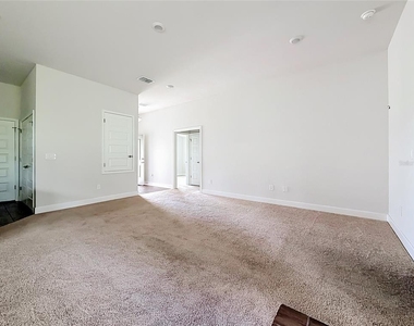 187 Nw 45th Loop - Photo Thumbnail 12
