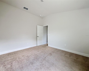187 Nw 45th Loop - Photo Thumbnail 35