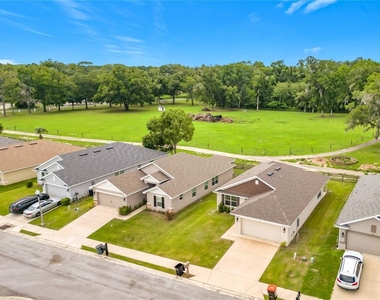 187 Nw 45th Loop - Photo Thumbnail 6
