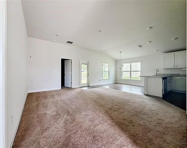 187 Nw 45th Loop - Photo Thumbnail 10