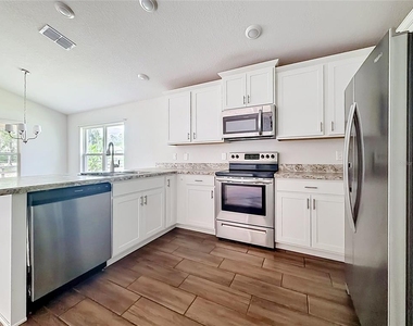 187 Nw 45th Loop - Photo Thumbnail 18