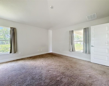 187 Nw 45th Loop - Photo Thumbnail 23