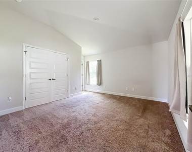 187 Nw 45th Loop - Photo Thumbnail 22