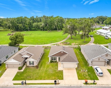 187 Nw 45th Loop - Photo Thumbnail 7