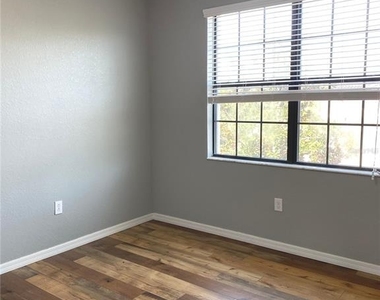 7280 Ketch Place - Photo Thumbnail 11