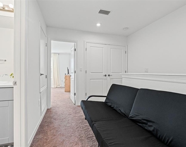 5725 Haven Terrace - Photo Thumbnail 21