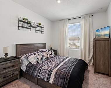 5725 Haven Terrace - Photo Thumbnail 25