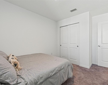 5725 Haven Terrace - Photo Thumbnail 23