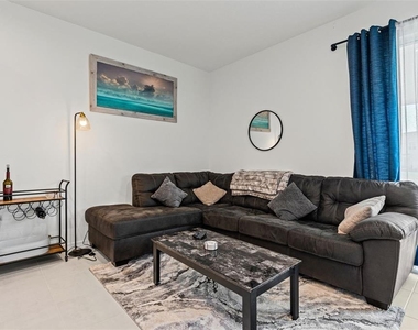 5725 Haven Terrace - Photo Thumbnail 14