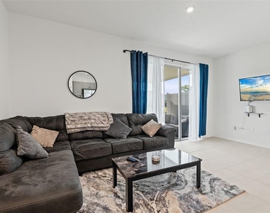 5725 Haven Terrace - Photo Thumbnail 15