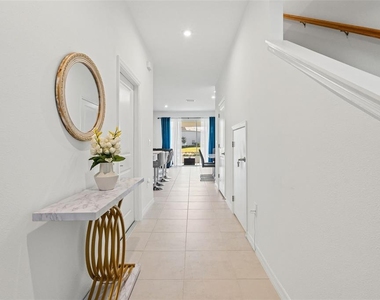 5725 Haven Terrace - Photo Thumbnail 3