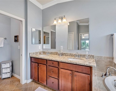 5577 Palmer Circle - Photo Thumbnail 19