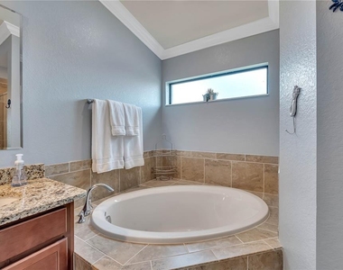 5577 Palmer Circle - Photo Thumbnail 21