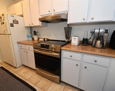1712 Glenhouse Drive - Photo Thumbnail 1