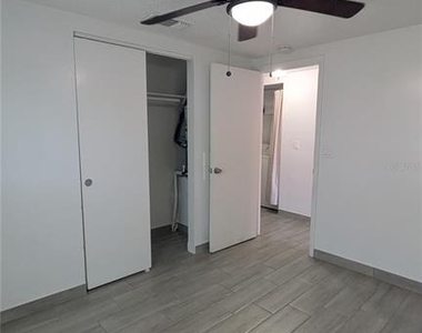 5723 9th Street Circle E - Photo Thumbnail 12