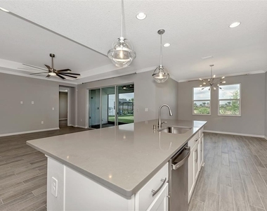 5825 Millennium Silver Court - Photo Thumbnail 17