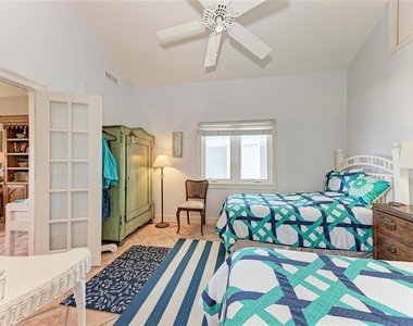 101 Palm Avenue - Photo Thumbnail 23