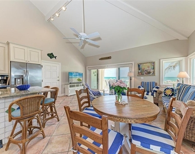 101 Palm Avenue - Photo Thumbnail 7
