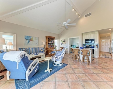 101 Palm Avenue - Photo Thumbnail 9