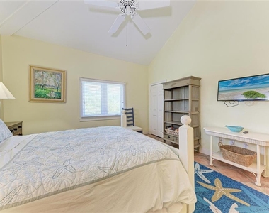 101 Palm Avenue - Photo Thumbnail 19