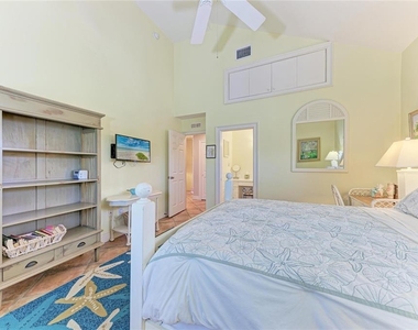 101 Palm Avenue - Photo Thumbnail 17