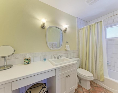 101 Palm Avenue - Photo Thumbnail 20