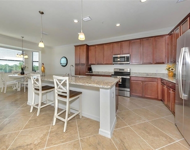 17006 Vardon Terrace - Photo Thumbnail 4