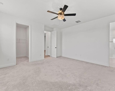 7322 34th Court E - Photo Thumbnail 27