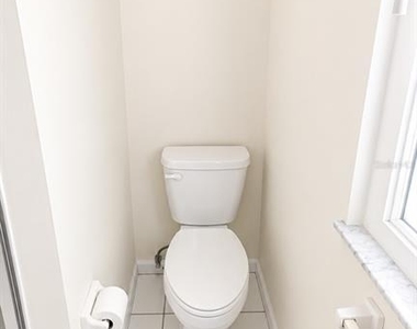 640 47th Street - Photo Thumbnail 14