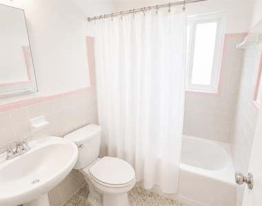 640 47th Street - Photo Thumbnail 17