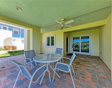 101 Palm Avenue - Photo Thumbnail 27