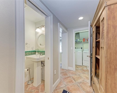 101 Palm Avenue - Photo Thumbnail 22