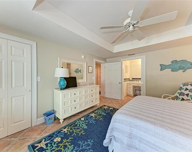 101 Palm Avenue - Photo Thumbnail 18