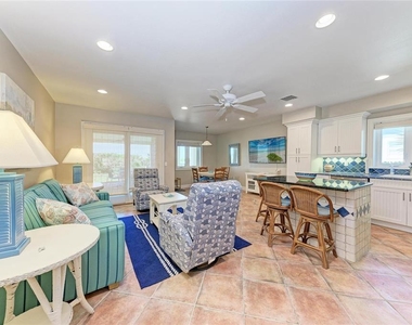 101 Palm Avenue - Photo Thumbnail 5