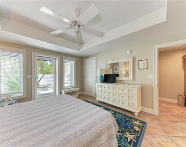 101 Palm Avenue - Photo Thumbnail 20