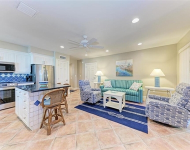 101 Palm Avenue - Photo Thumbnail 8
