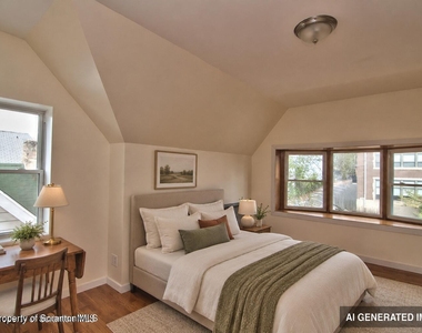 533 Quincy Avenue - Photo Thumbnail 21