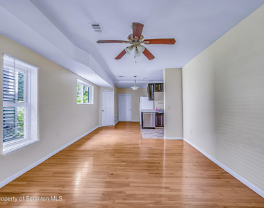 926 Madison Avenue - Photo Thumbnail 5