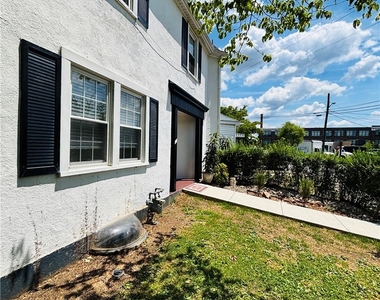 551 Park - Photo Thumbnail 13