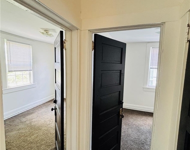 551 Park - Photo Thumbnail 28