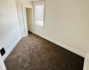 551 Park - Photo Thumbnail 22