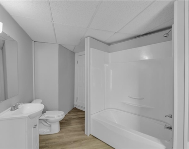 149 W Ridge Street - Photo Thumbnail 12