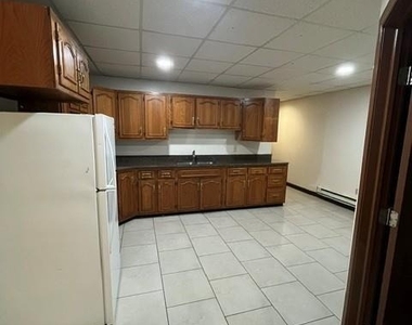 233 E Ridge Street - Photo Thumbnail 7