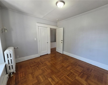 1451 W Turner Street - Photo Thumbnail 8