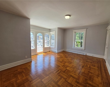 1451 W Turner Street - Photo Thumbnail 10